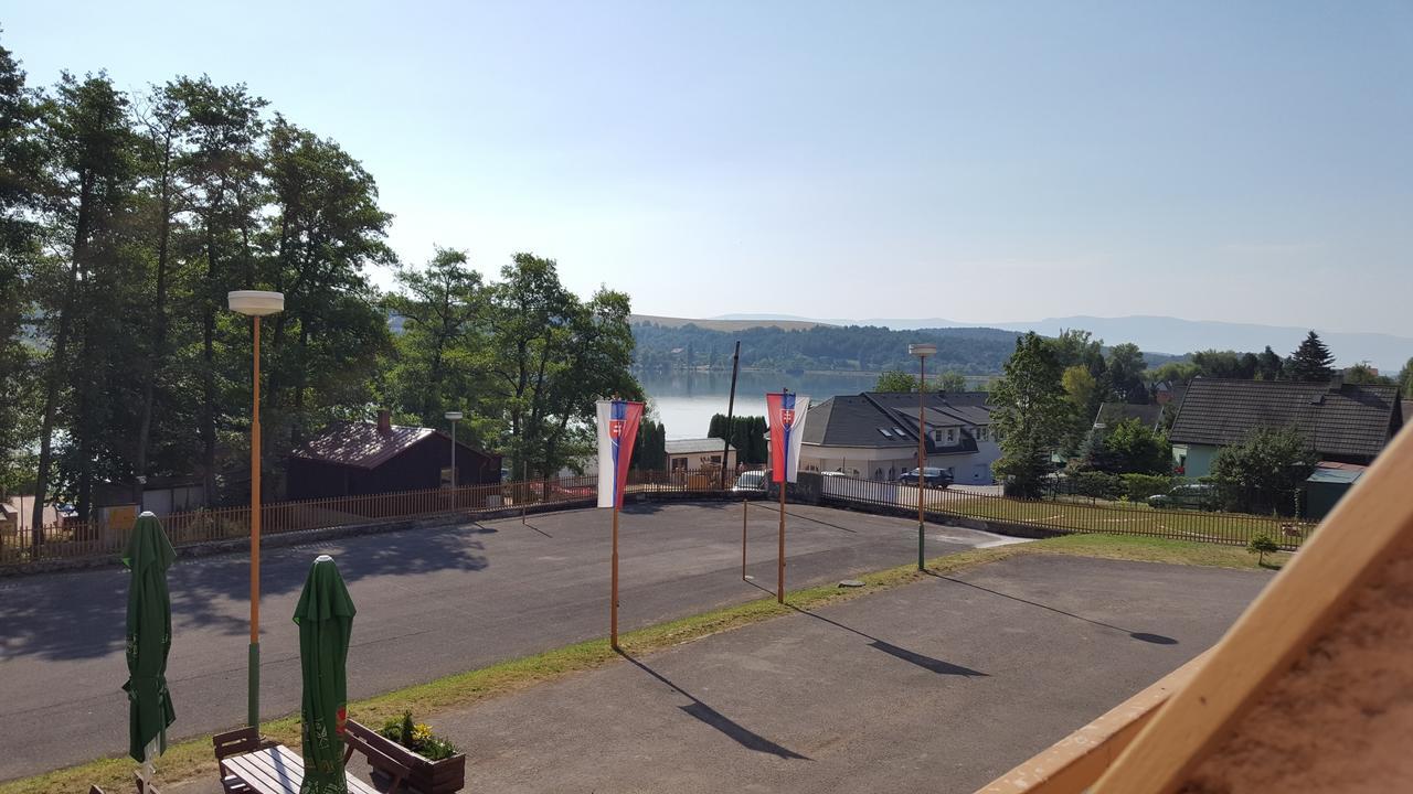 Hotel Banik Nitrianske Rudno Екстериор снимка