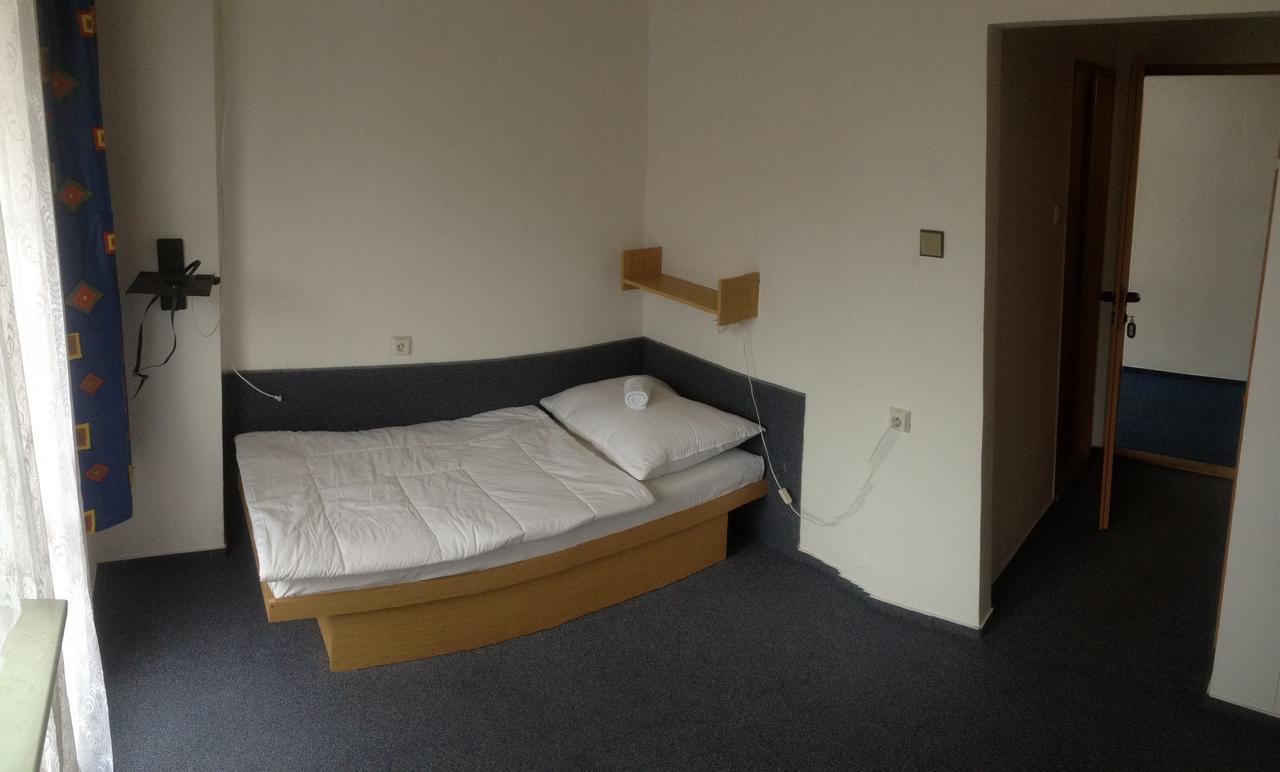 Hotel Banik Nitrianske Rudno Стая снимка